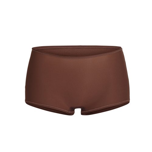 BOY SHORT