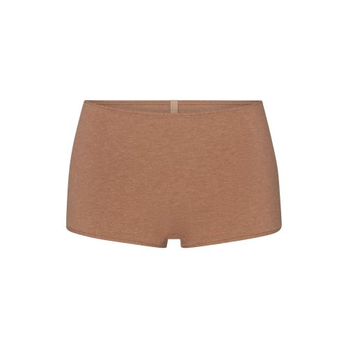 BOY SHORT