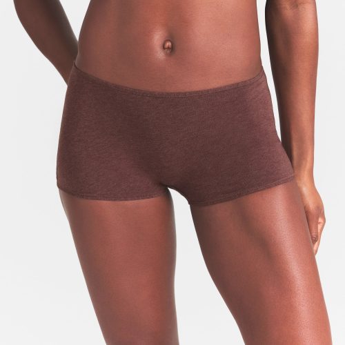BOY SHORT